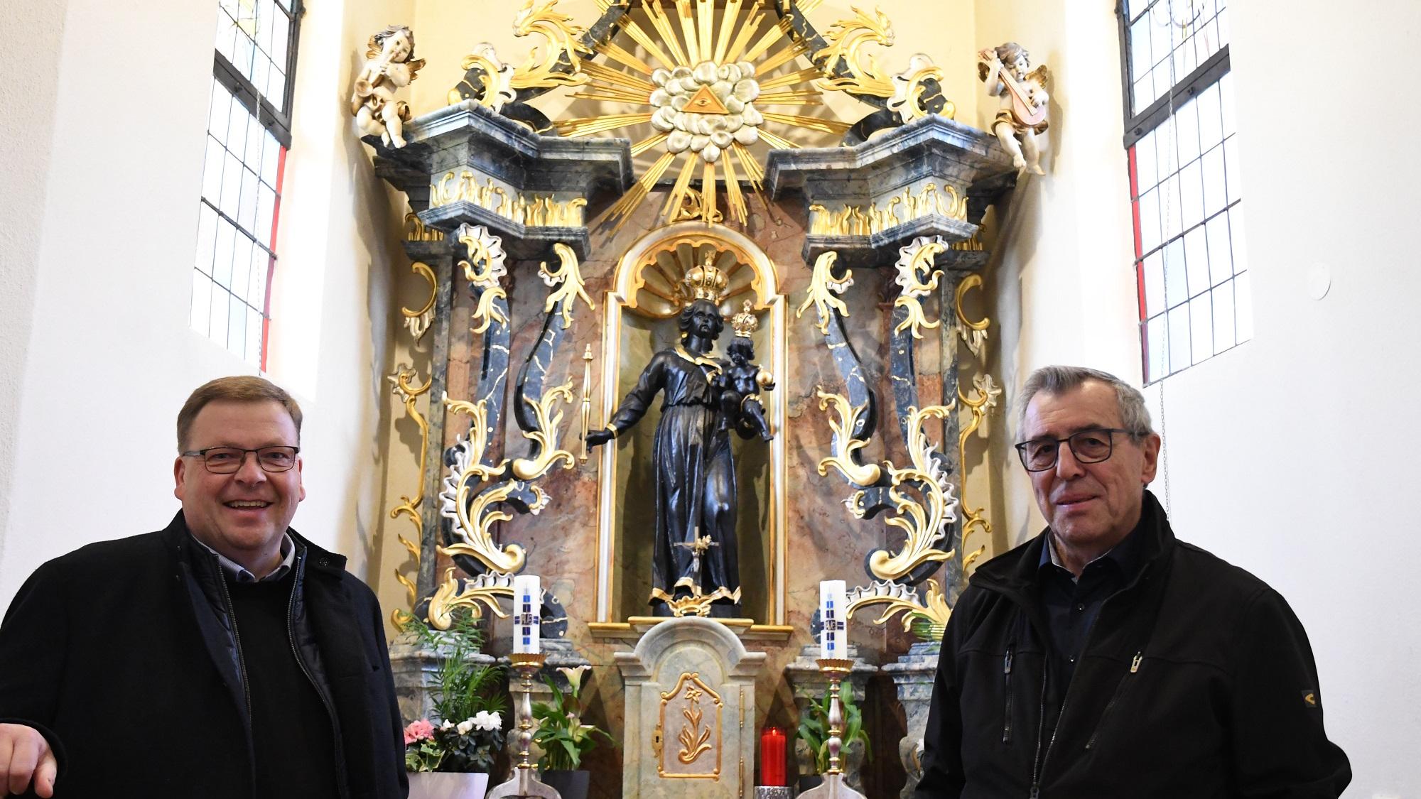 Pfarrer Stefan Dumont (links) und Dieter Dieler freuen sich auf die Wallfahrtssaison.