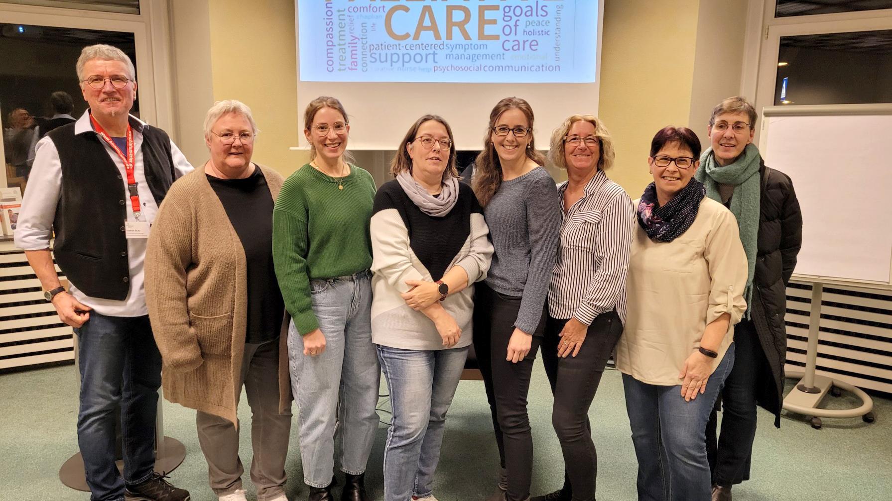 Die Gruppe Palliativ Care hat den Welthospiztag in Bitburg vorbereitet