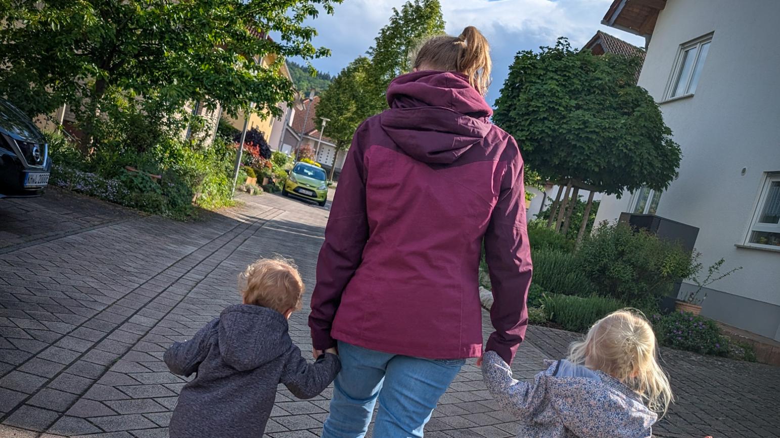 Johanna mit ihren Kindern